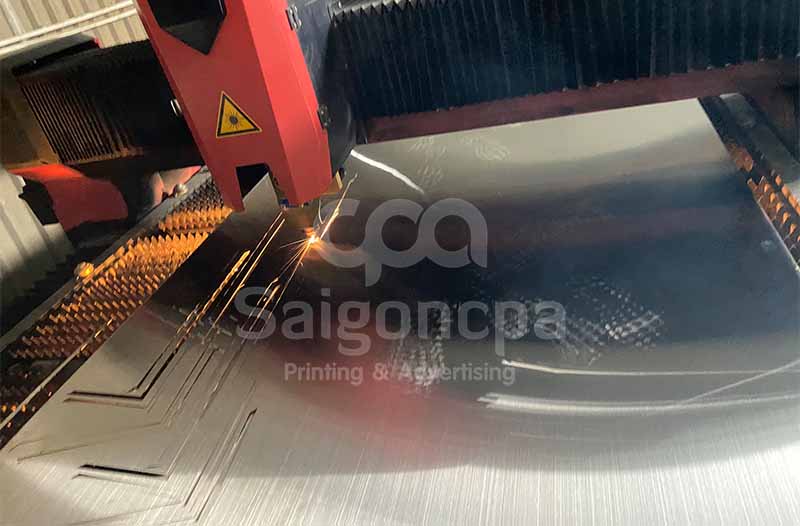 Gia công cắt laser kim loại inox sắt thép theo yêu cầu