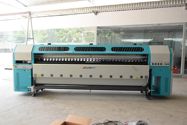 Chào đón “thành viên mới” - Máy in bạt siêu tốc khổ 3.2m