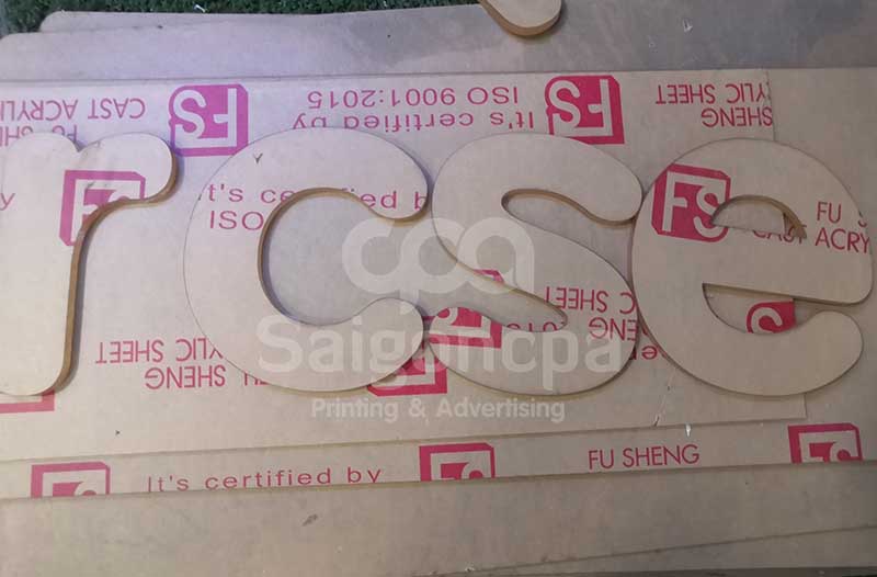 Xưởng chuyên gia công cắt laser mica giá rẻ TPHCM