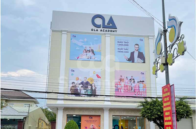Thi công pano quảng cáo tấm lớn an toàn - chuyên nghiệp
