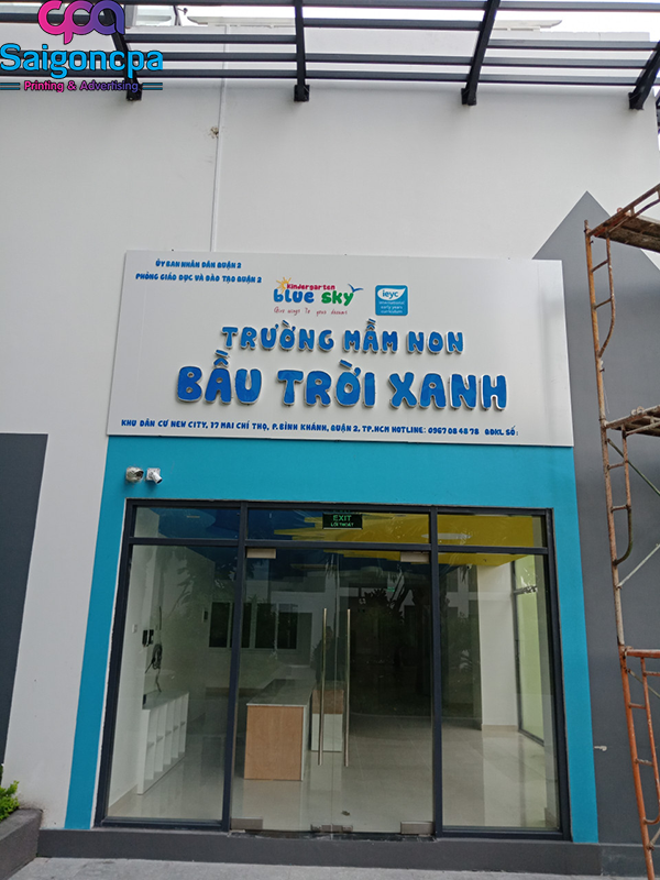 bảng hiệu trường mầm non blusky_4