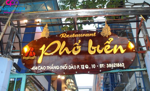 Dịch vụ thi công quảng cáo bảng hiệu gỗ tại TPHCM