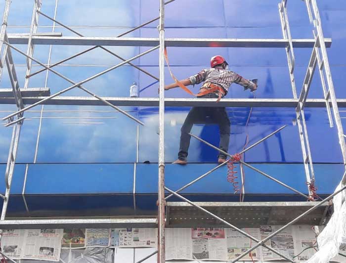 Bảng Hiệu Alu Là Gì? Có Bền Không? Ưu Điểm & Ứng Dụng 2026