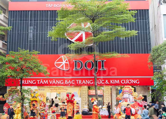 Mặt Dựng Alu Ngoài Trời Có Bền Không? Tuổi Thọ & Ưu Điểm 2026